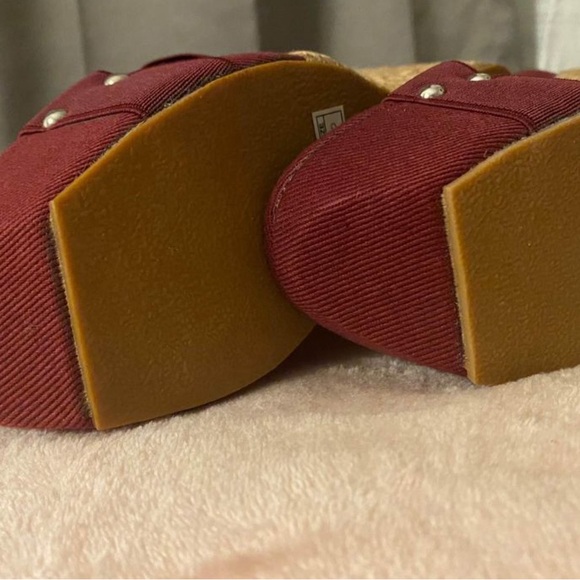 Wedge - Picture 4 of 6